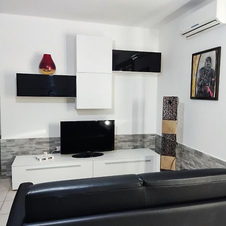 Vico Stazione Apartment Uta Ngoại thất bức ảnh